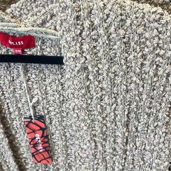 Popcorn Cardigan with Pockets - Picture 3 of 3